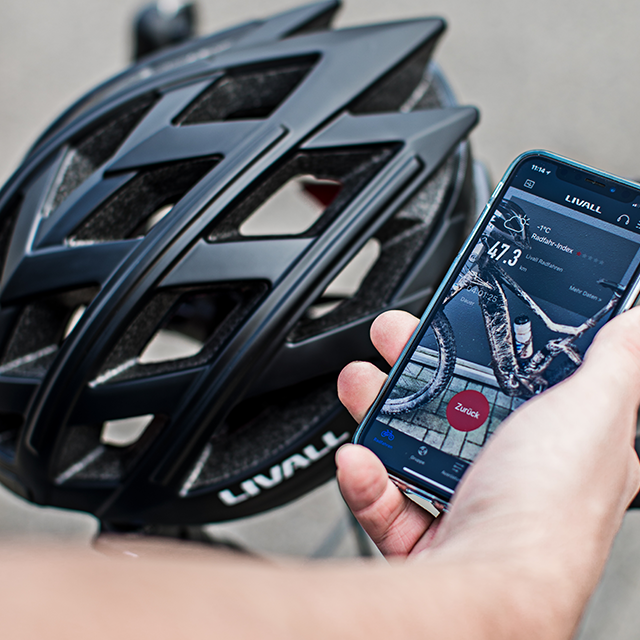 Apple store smart helmet